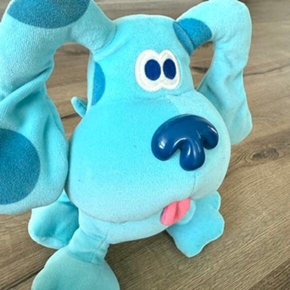 Blue's Clues Plush Dog Viacom Nickelodeon Blue Tongue Out 12" Paw Print EUC - Picture 8 of 8